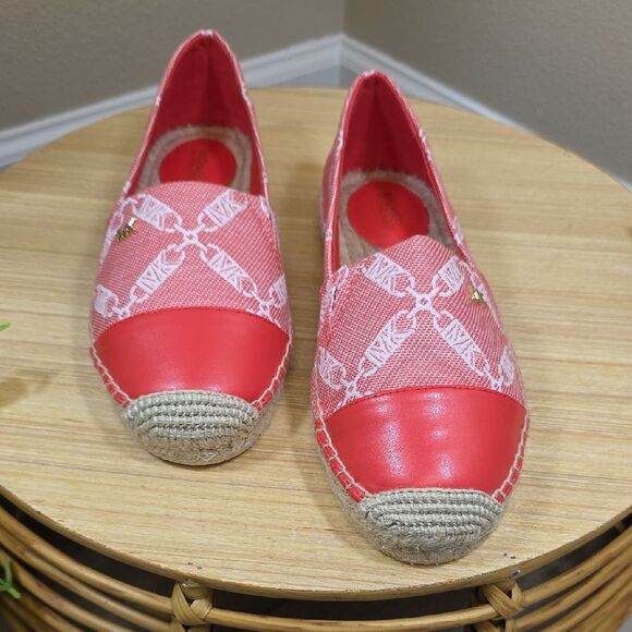 Michael Kors Kendrick Leather Toe-Cap Flats - Picture 4 of 16